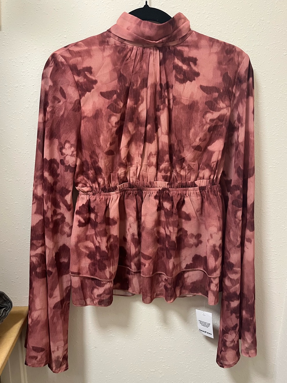 Boohoo Rose Pink Floral-Print Long Sleeve High-Neck Blouse